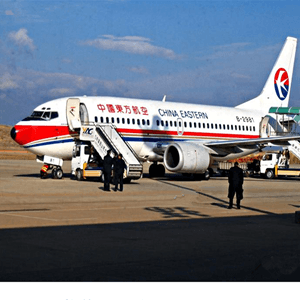 南通航空空运航空快运业稳步发展的原因是什么？